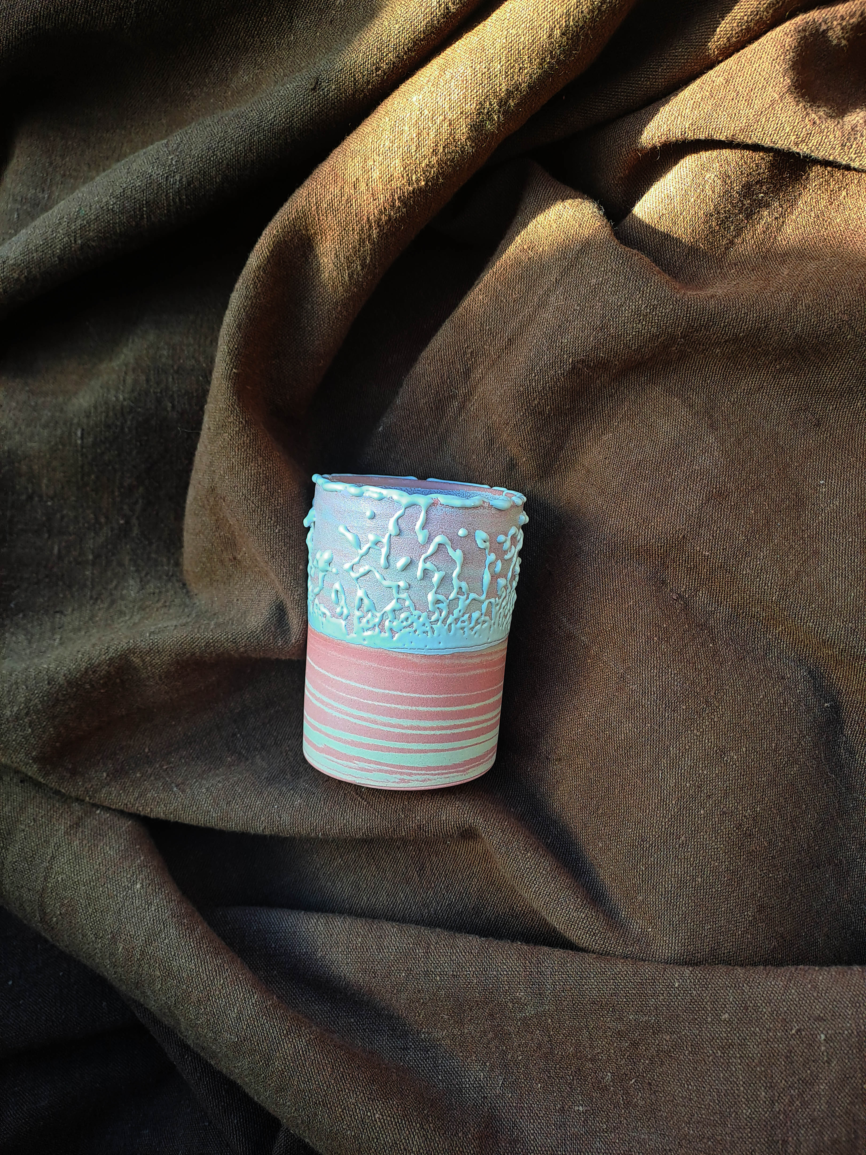 Tasse émail "bulles"