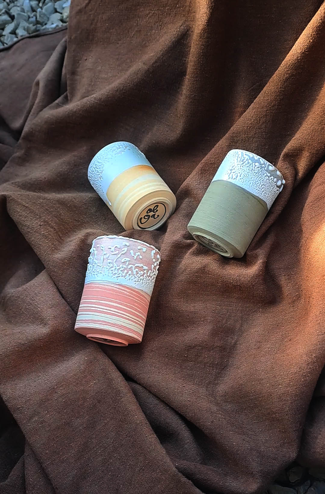 Tasse émail "bulles"